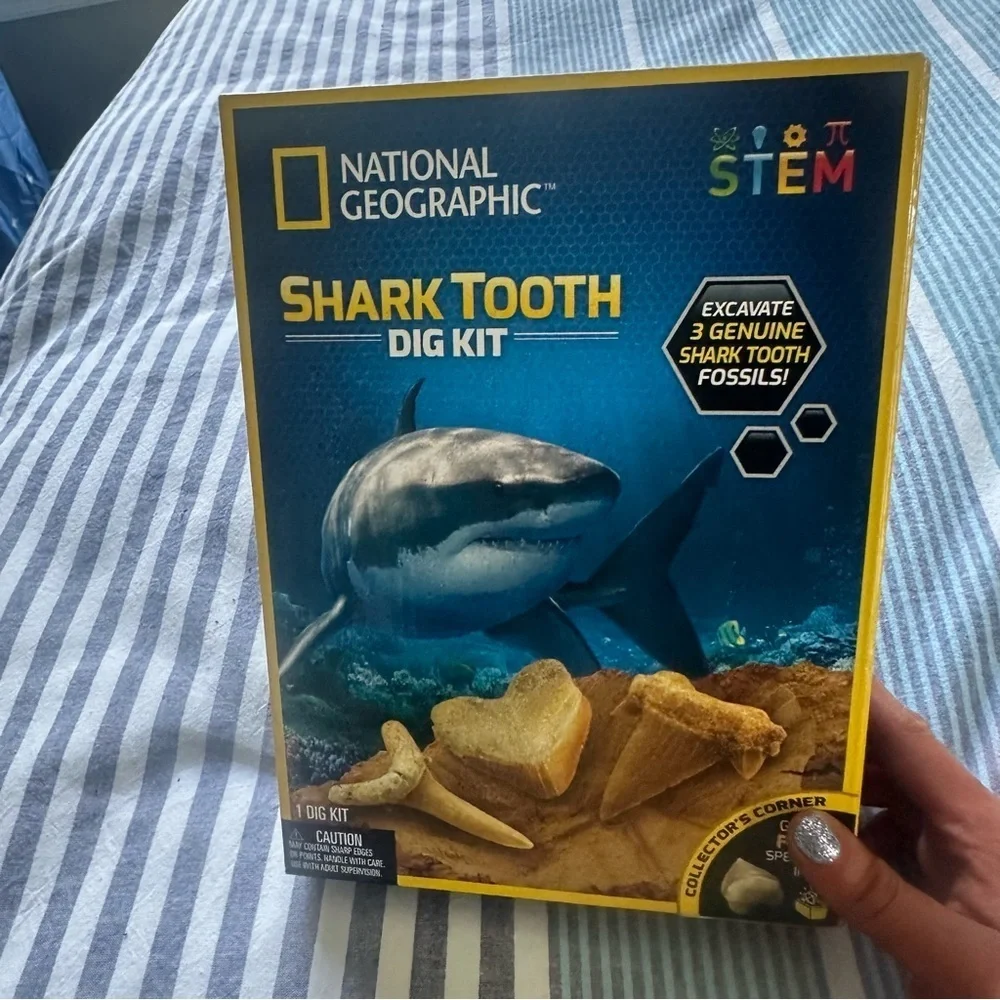 Shark Tooth Dig Kit - Picture 4 of 6